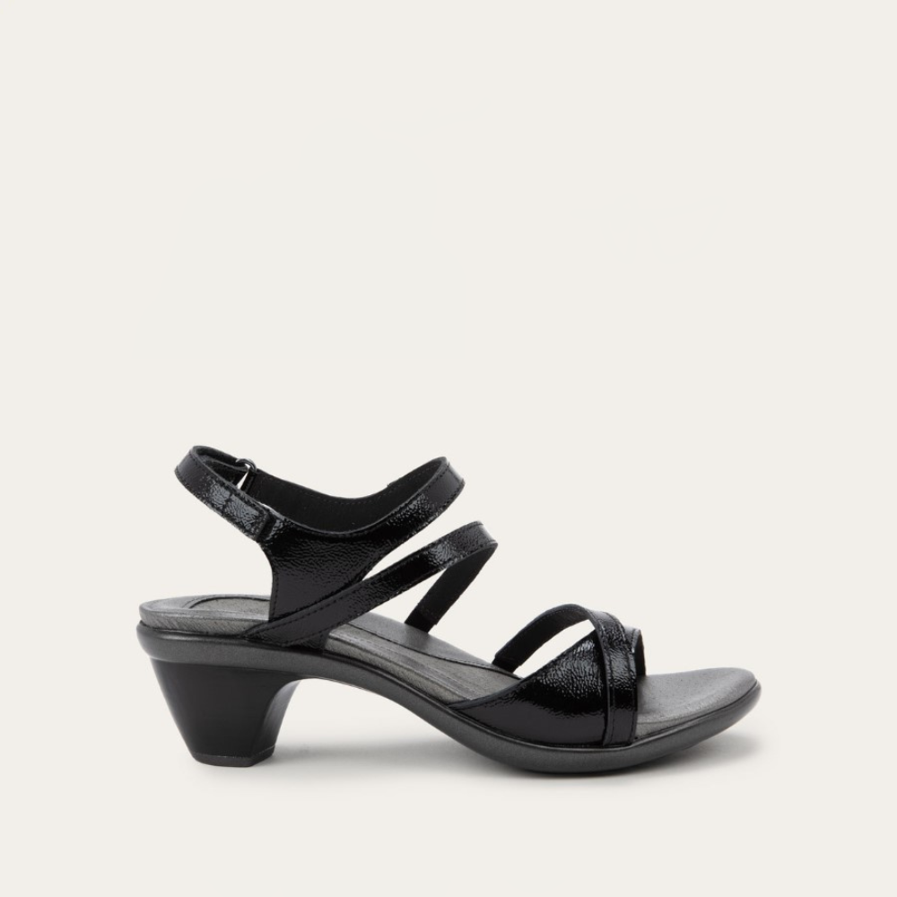 Black Crinkle Patent Leather,35