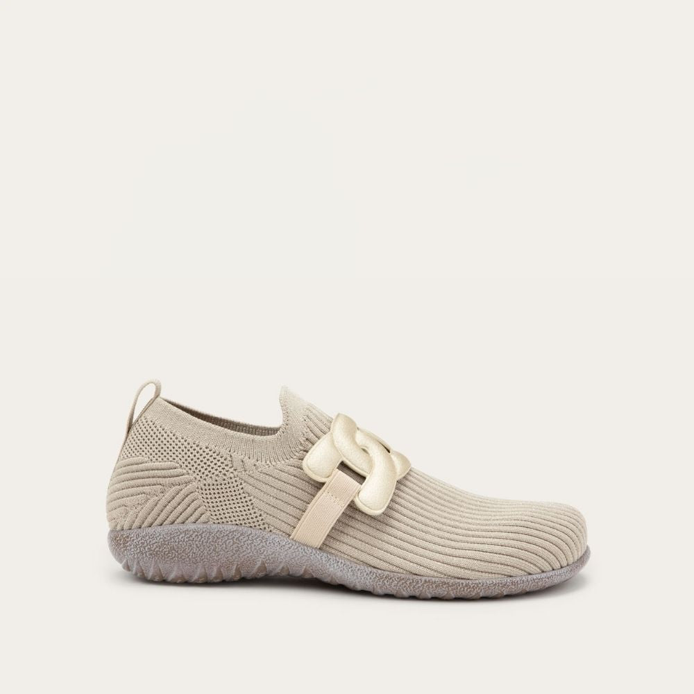 Almond W/Gold Knit,35