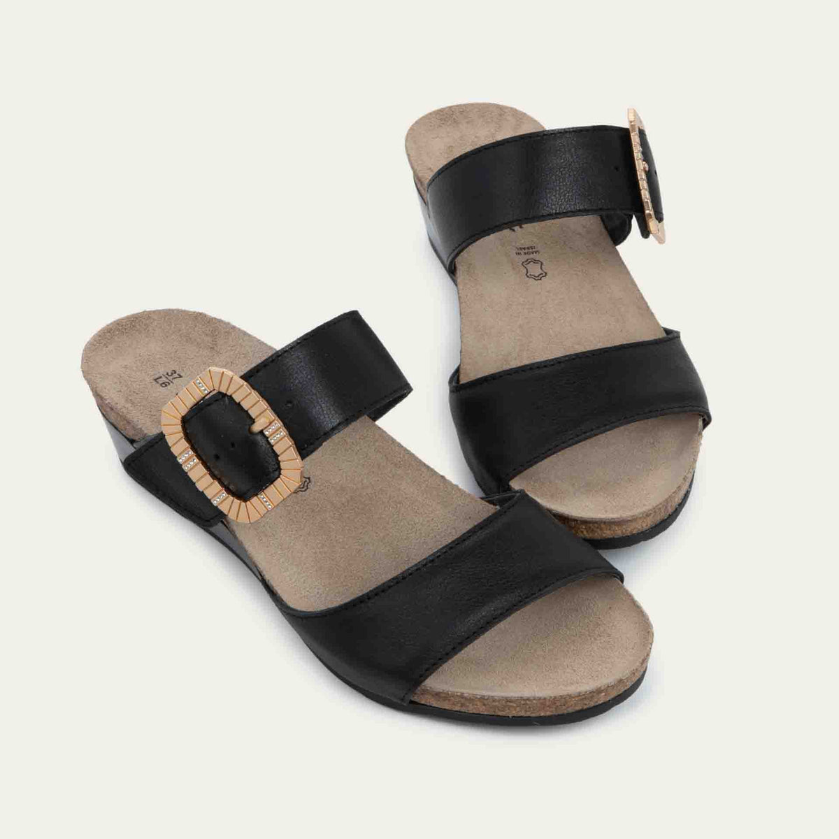 Naot Magic Luxe