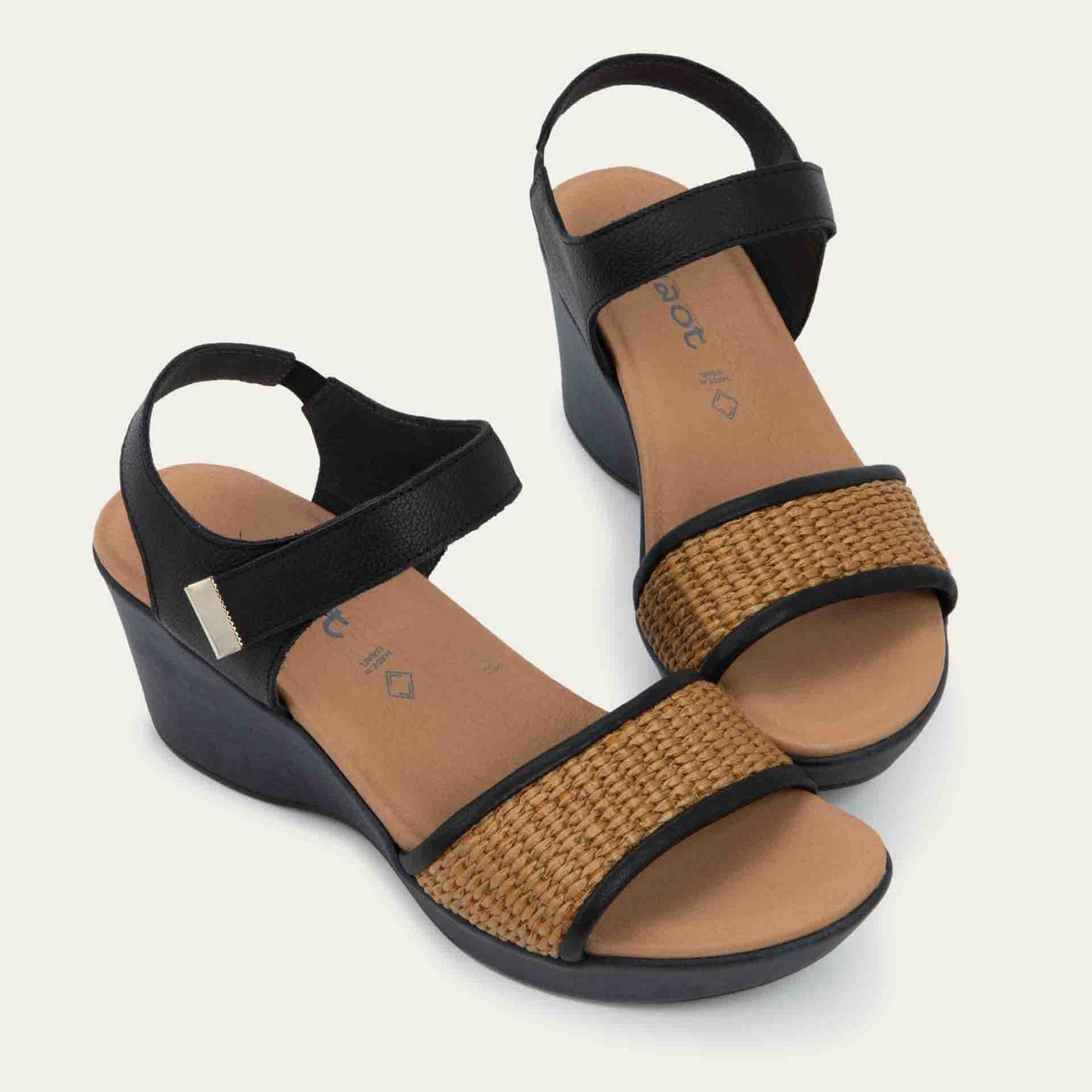 Naot Summer Raffia