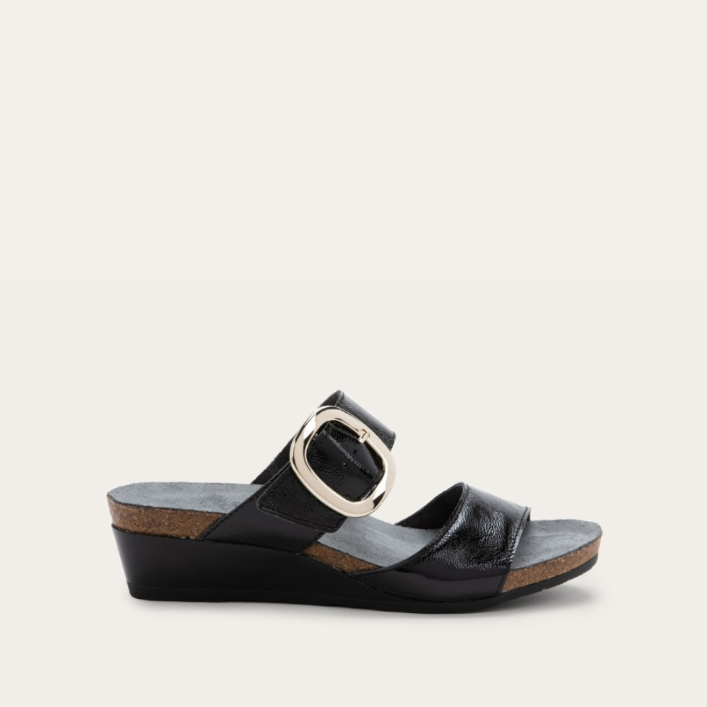 Black Crinkle Patent Leather,35