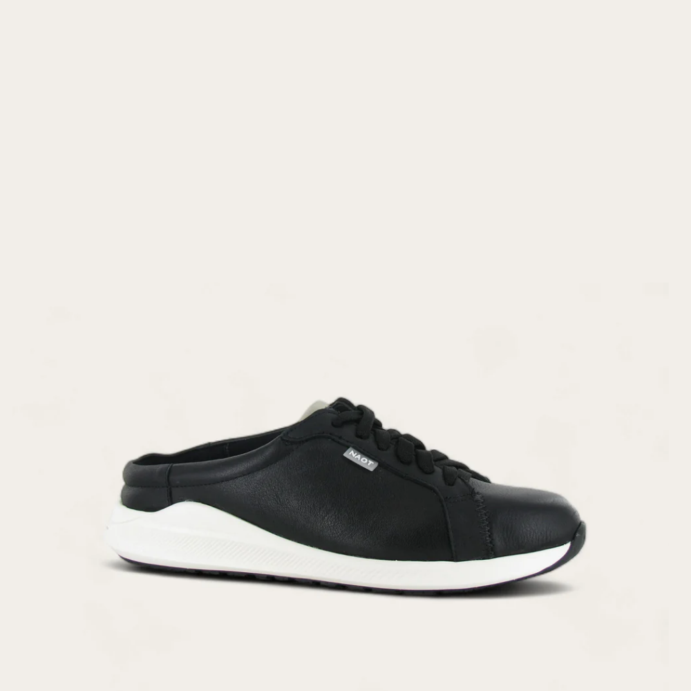 Soft Black Lthr/Soft Ivory Lthr,35