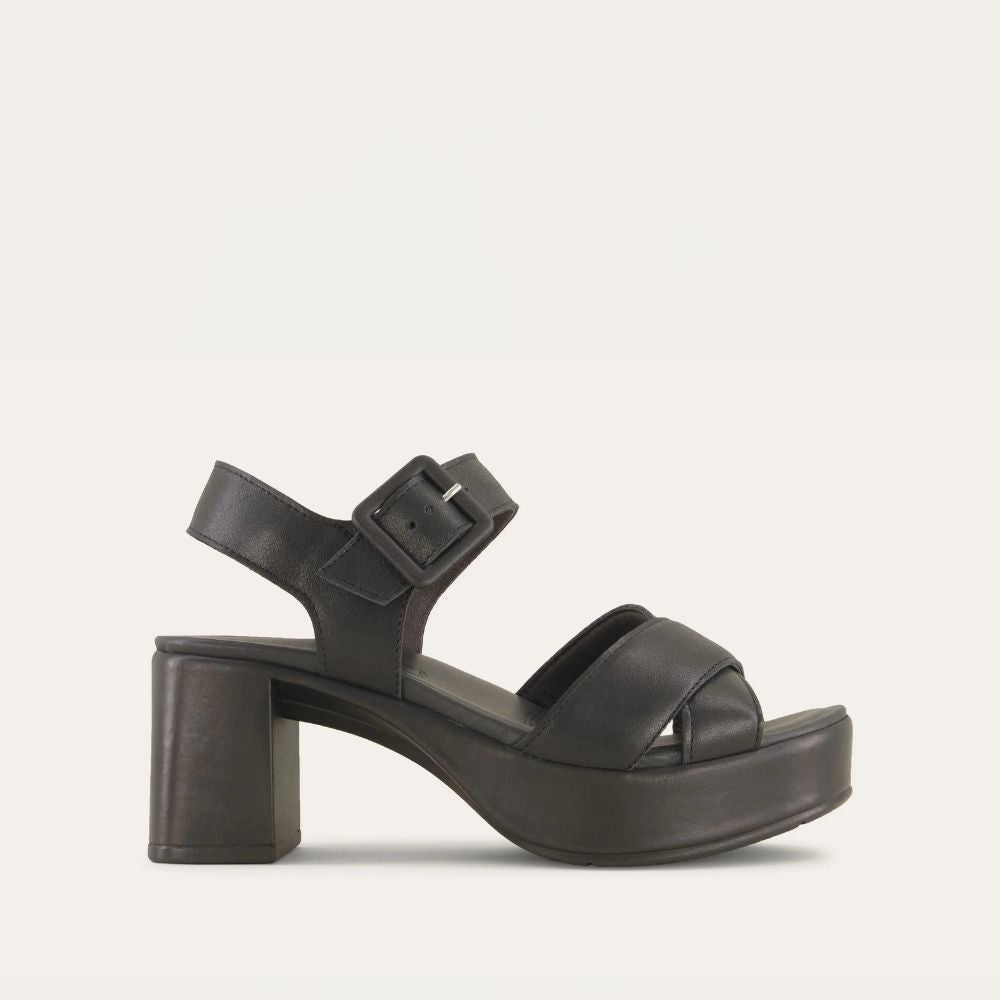 Shiny Black Lthr,35