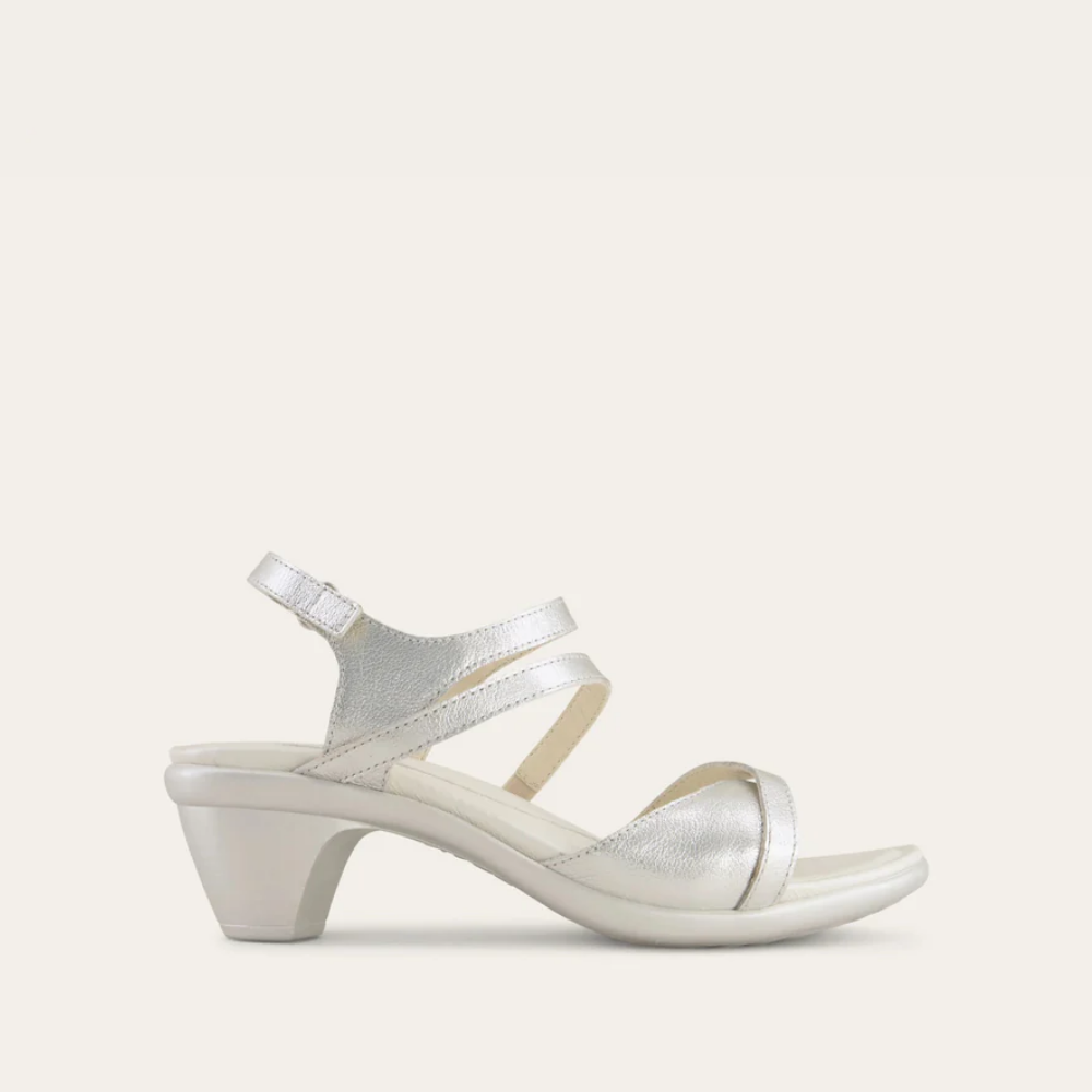 Soft Silver Lthr,35