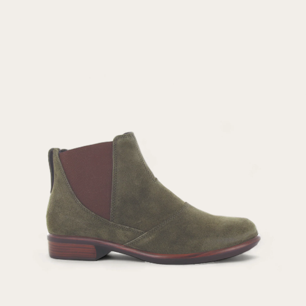 Oily Olive Suede,35