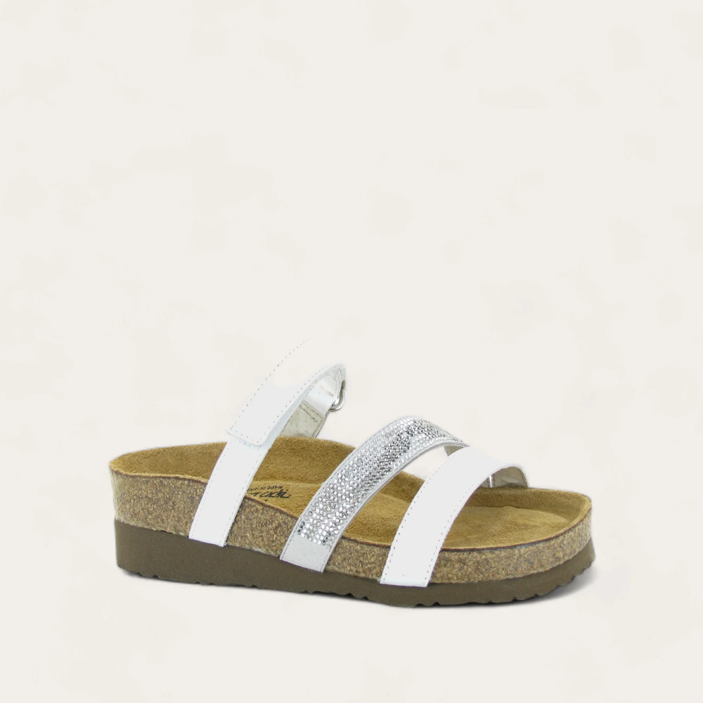 White Pearl Lthr/White Multi Rivets,35