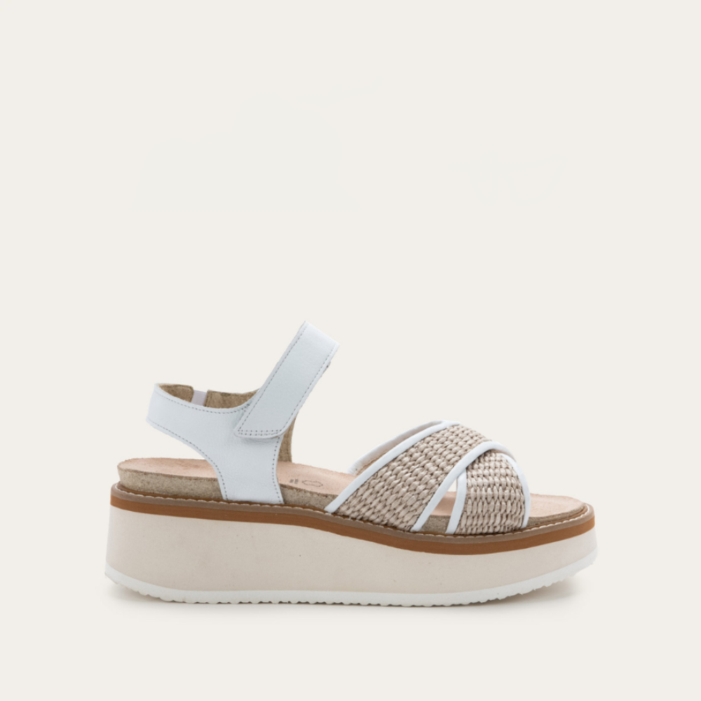 White Leather / Sand Raffia,35