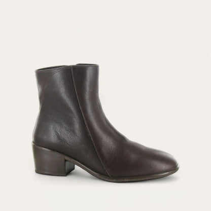 Water Resistant Brown Lthr,35